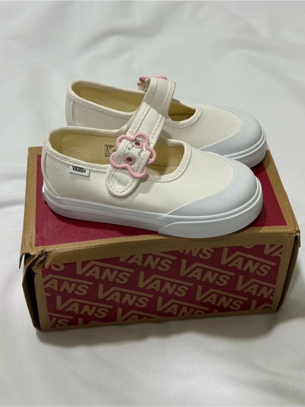 🆕 Vans toddler Mary Jane shoes